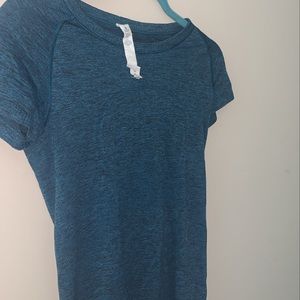 Lulu lemon athletic Tee